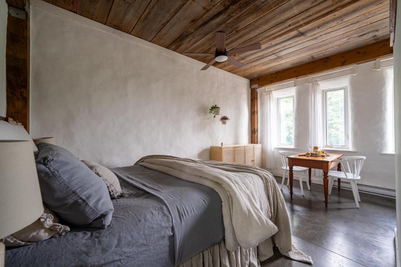 Carrying Place Owl'S Nest Suites المظهر الخارجي الصورة