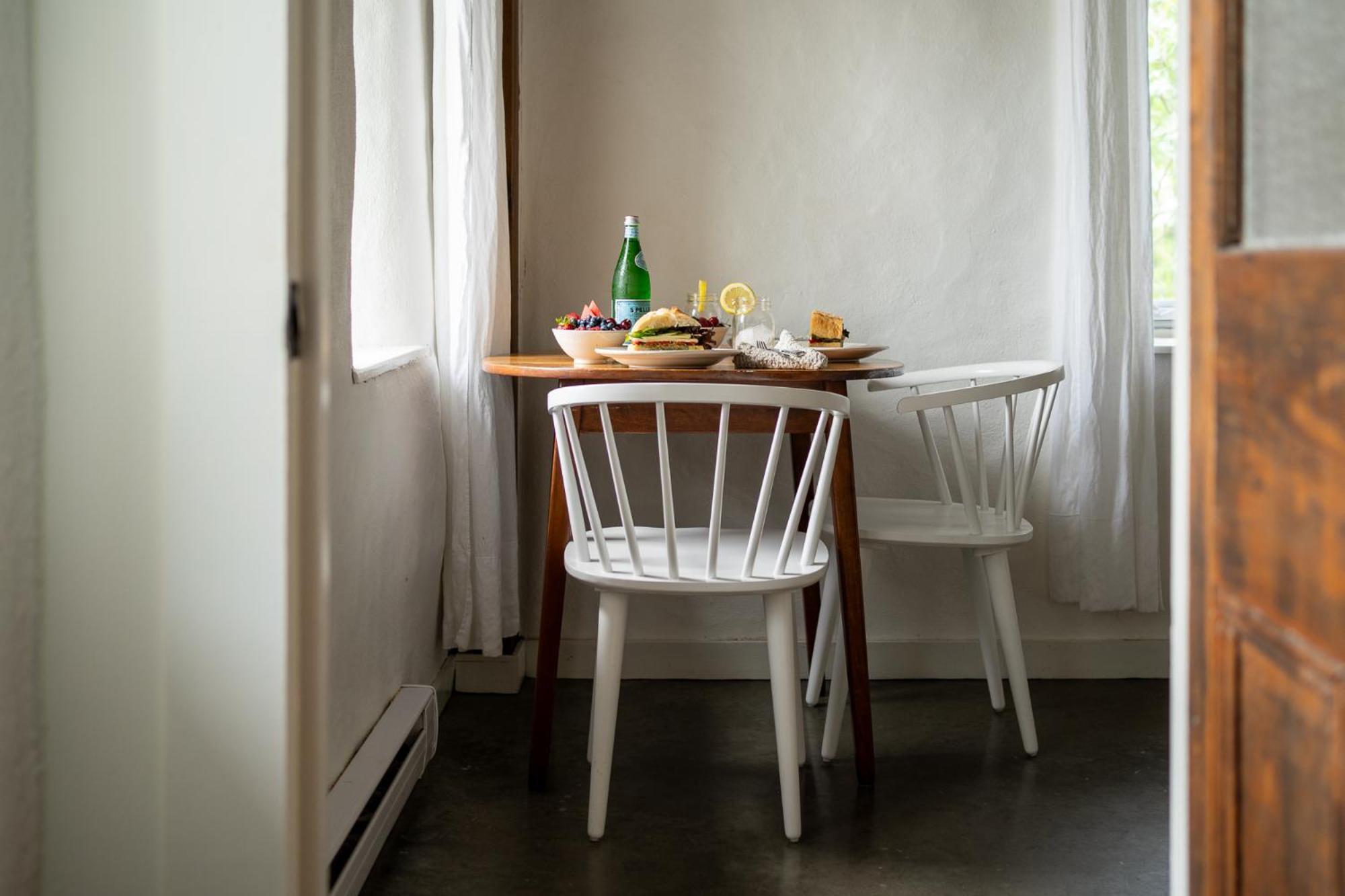 Carrying Place Owl'S Nest Suites المظهر الخارجي الصورة