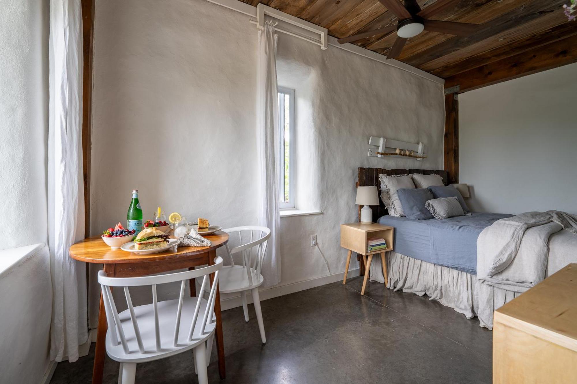Carrying Place Owl'S Nest Suites المظهر الخارجي الصورة