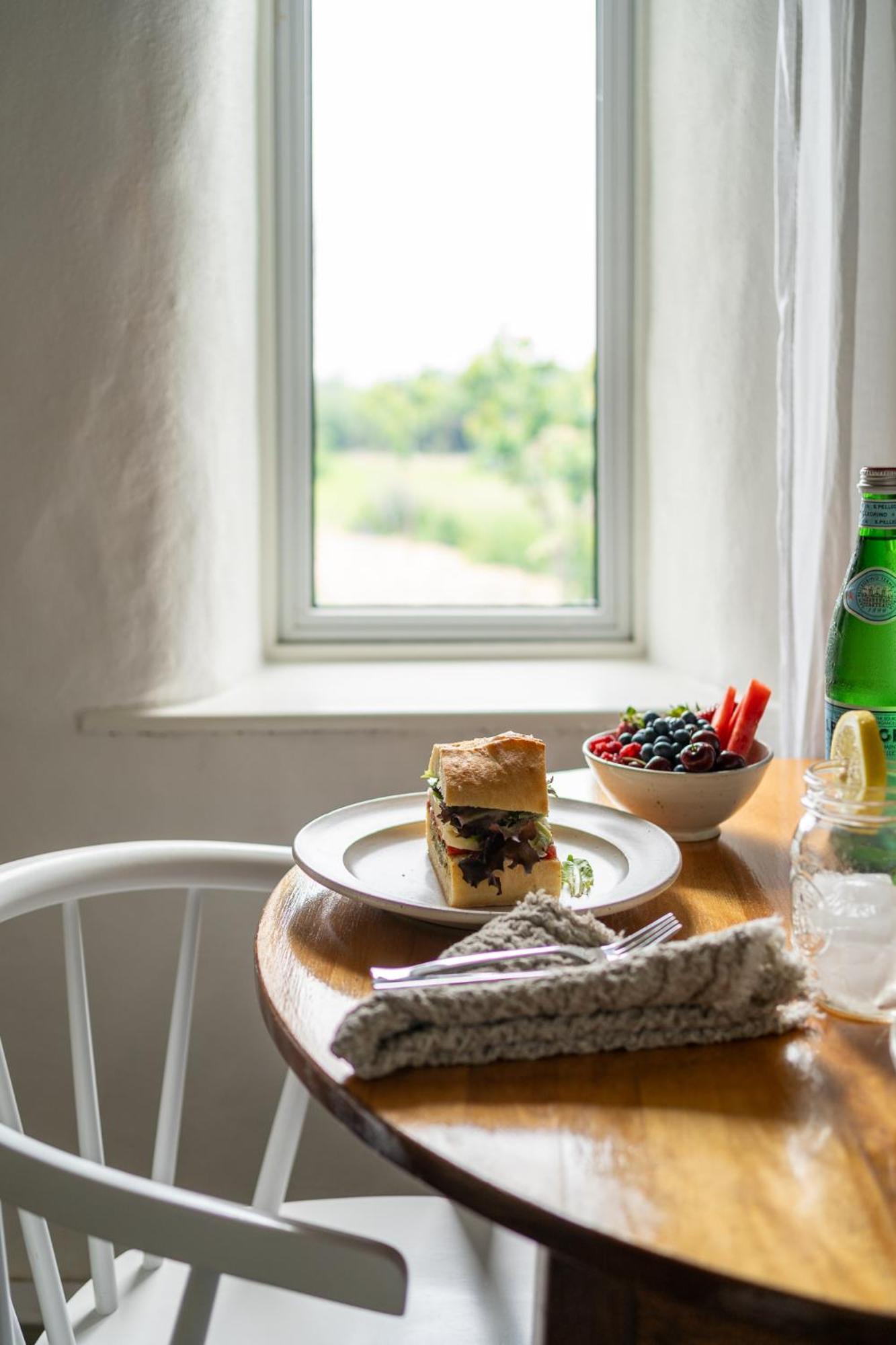 Carrying Place Owl'S Nest Suites المظهر الخارجي الصورة