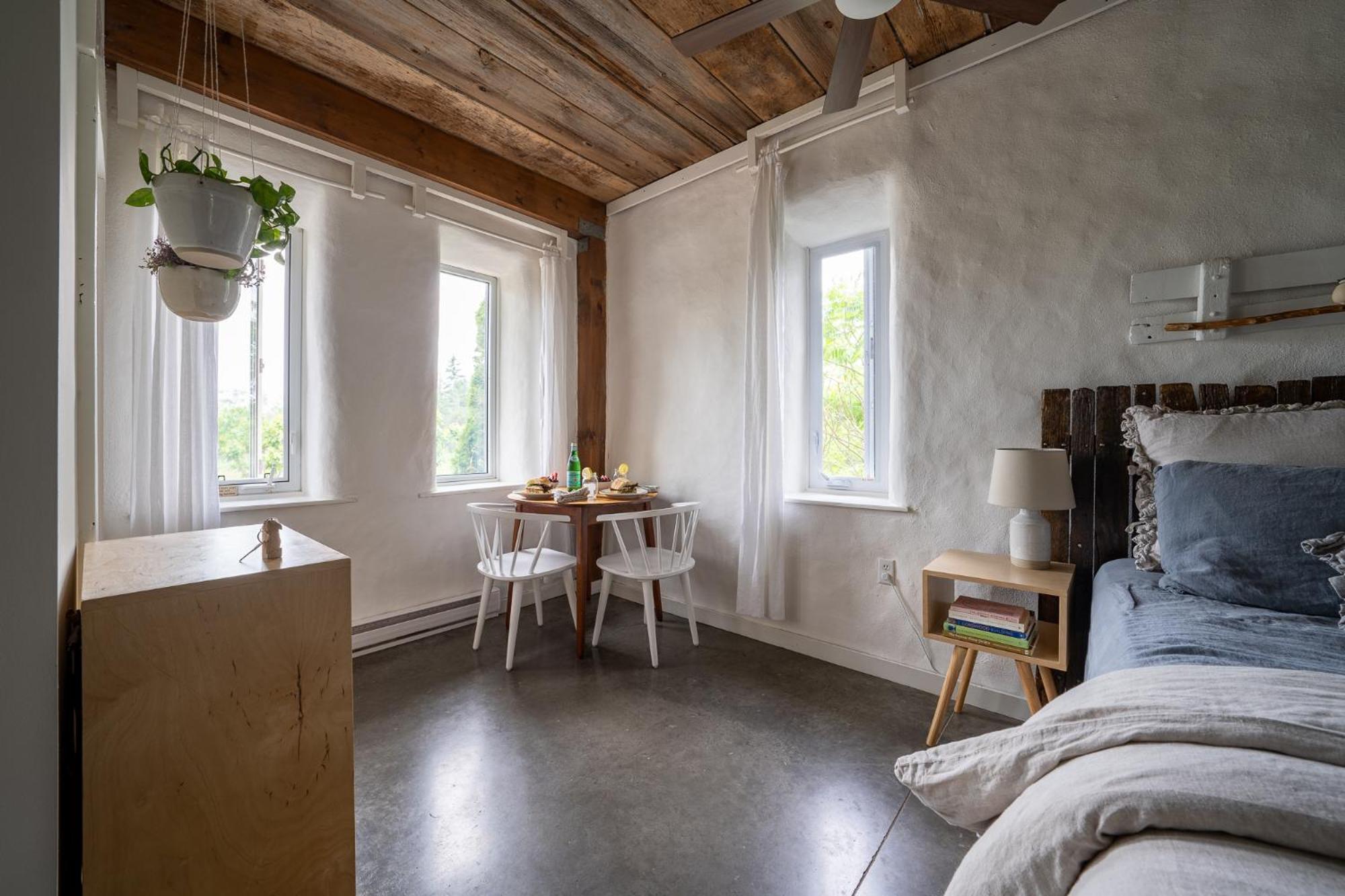 Carrying Place Owl'S Nest Suites المظهر الخارجي الصورة