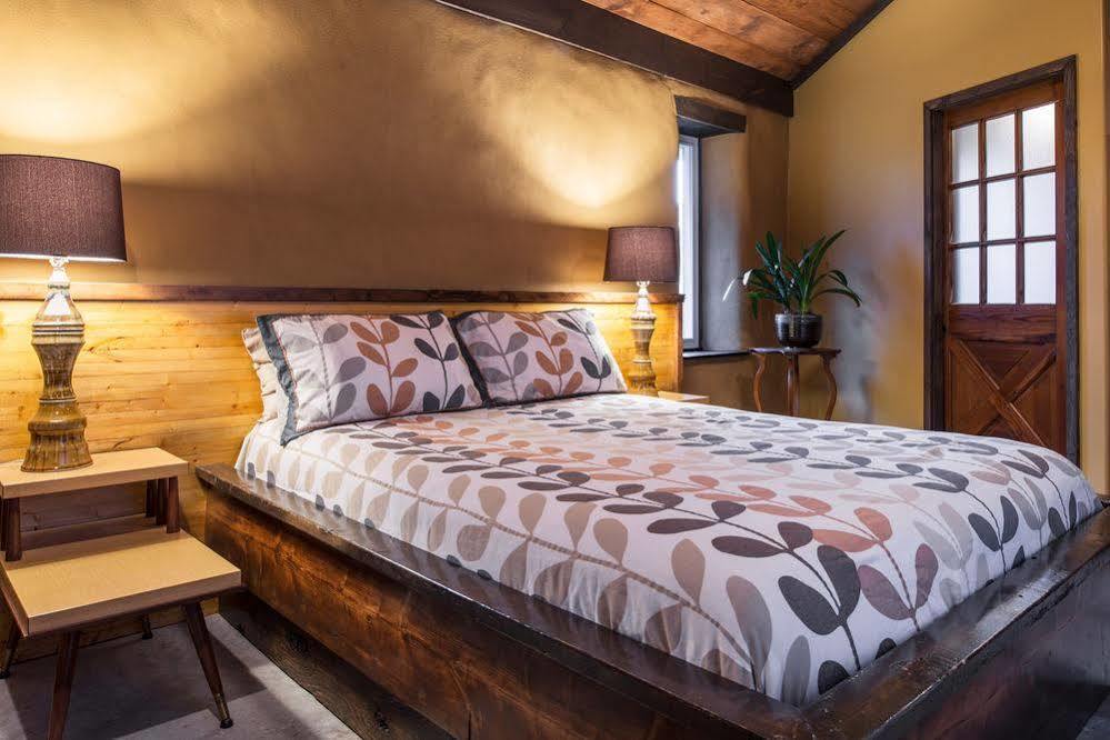 Carrying Place Owl'S Nest Suites المظهر الخارجي الصورة