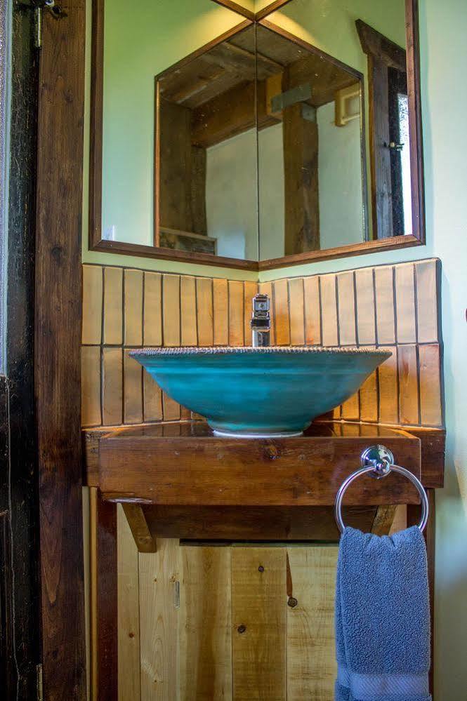 Carrying Place Owl'S Nest Suites المظهر الخارجي الصورة