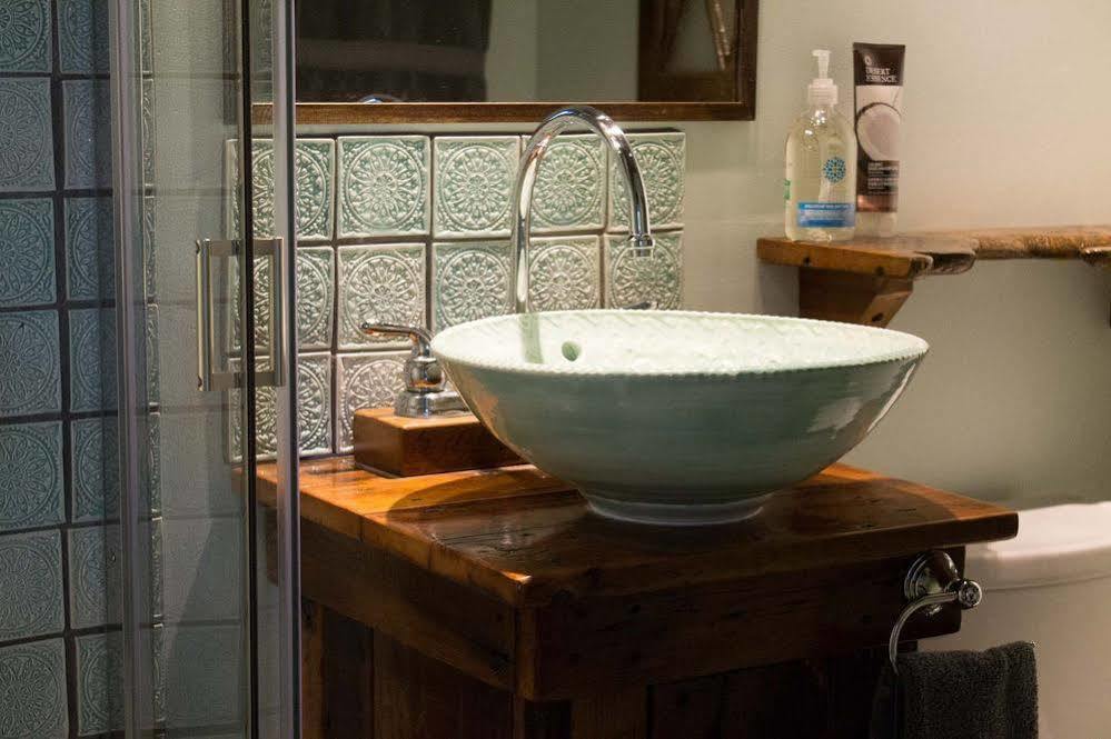 Carrying Place Owl'S Nest Suites المظهر الخارجي الصورة